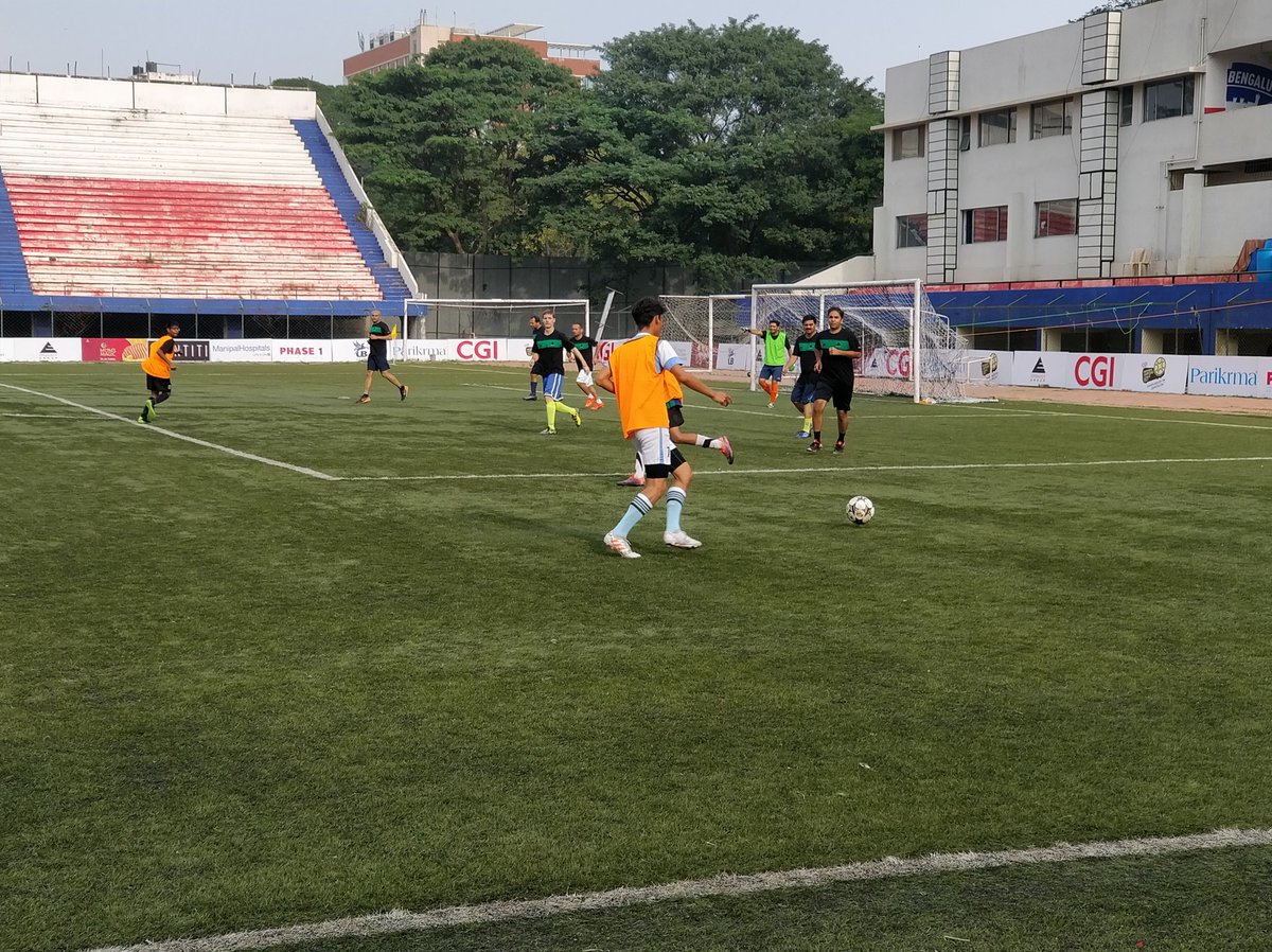 dpramathesh's tweet photo. CEO vs ALL STARS

#PCL #PCL2017 #PARIKRMA @parikrma https://t.co/yjhKqopAsb