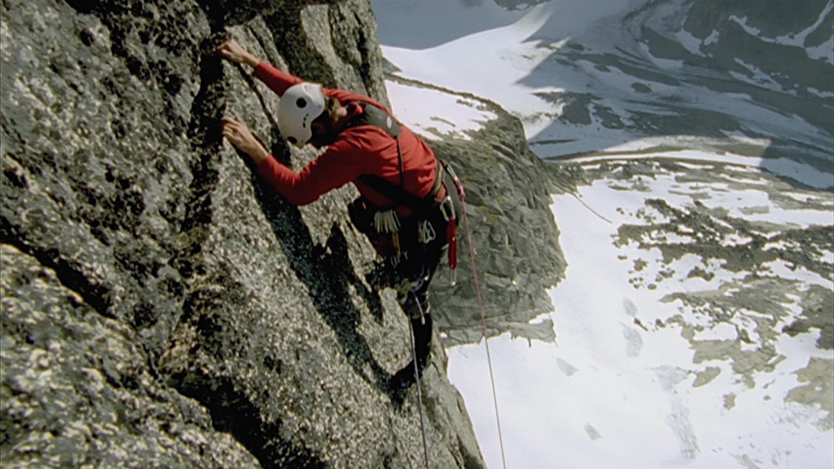 Hoy en <a href="/alfilo_tve/">Al Filo</a> a las 13.20 navegamos entre témpanos en busca de las verticales paredes del Nalumasortoq uno de los numerosos montes que se elevan en Groenlandia