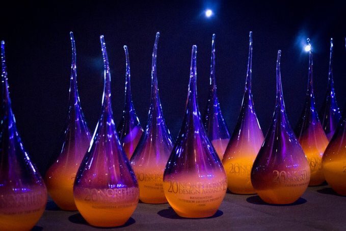 gilliesjones's tweet photo. So good to see such a huge awards event #NDAs17 supporting #livingcraft @GemTrumanGlass #Craft #makingadifference to #independent #designermakers https://t.co/t2MCzWad2S