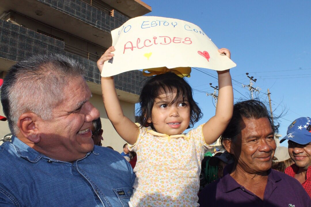 Marco Antonio (@marcoantonio75) on Twitter photo Con .<a href="/alcidesgpsuv/">Alcides Goitia</a> Renace La Esperanza, Aquí votamos el #10D por la Revolución #CarirubanaConAlcides .<a href="/vclarkb/">Víctor Clark Boscán</a> .<a href="/FreddyBernal/">Freddy Bernal</a> .<a href="/juntosporfalcon/">PaísesHermanosPSUVFalcón</a> .<a href="/ori_falcon/">織春こん</a> .<a href="/alcarirubana/">Alcaldía de Carirubana</a> .<a href="/JesusFariaPSUV/">Jesús Faría</a> .<a href="/RamonLoboMoreno/">Ramón Lobo</a> .@fornerinojl .<a href="/ForoCandanga/">ForoCandanga</a> .<a href="/GuerrillaZK/">ᴊʜᴏɴɴʏ ᴍᴇɴᴅᴏᴢᴀ (150K)</a> .<a href="/GobVictorClark/">Gob Victor Clark🌀</a> .<a href="/kchikmo/">kchikmo</a> Con .<a href="/alcidesgpsuv/">Alcides Goitia</a> Renace La Esperanza, Aquí votamos el #10D por la Revolución #CarirubanaConAlcides .<a href="/vclarkb/">Víctor Clark Boscán</a> .<a href="/FreddyBernal/">Freddy Bernal</a> .<a href="/juntosporfalcon/">PaísesHermanosPSUVFalcón</a> .<a href="/ori_falcon/">織春こん</a> .<a href="/alcarirubana/">Alcaldía de Carirubana</a> .<a href="/JesusFariaPSUV/">Jesús Faría</a> .<a href="/RamonLoboMoreno/">Ramón Lobo</a> .@fornerinojl .<a href="/ForoCandanga/">ForoCandanga</a> .<a href="/GuerrillaZK/">ᴊʜᴏɴɴʏ ᴍᴇɴᴅᴏᴢᴀ (150K)</a> .<a href="/GobVictorClark/">Gob Victor Clark🌀</a> .<a href="/kchikmo/">kchikmo</a>
