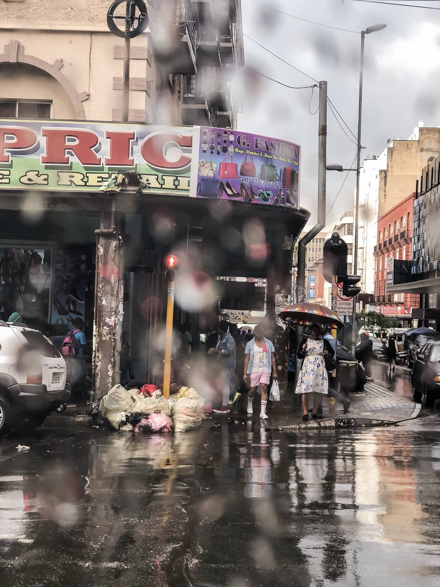 andilebhala's tweet photo. #istoremakers #iphone8plus | Rain is the most beautiful thing the world has to offer

#themanwiththeredbag https://t.co/6CXepY4uE9