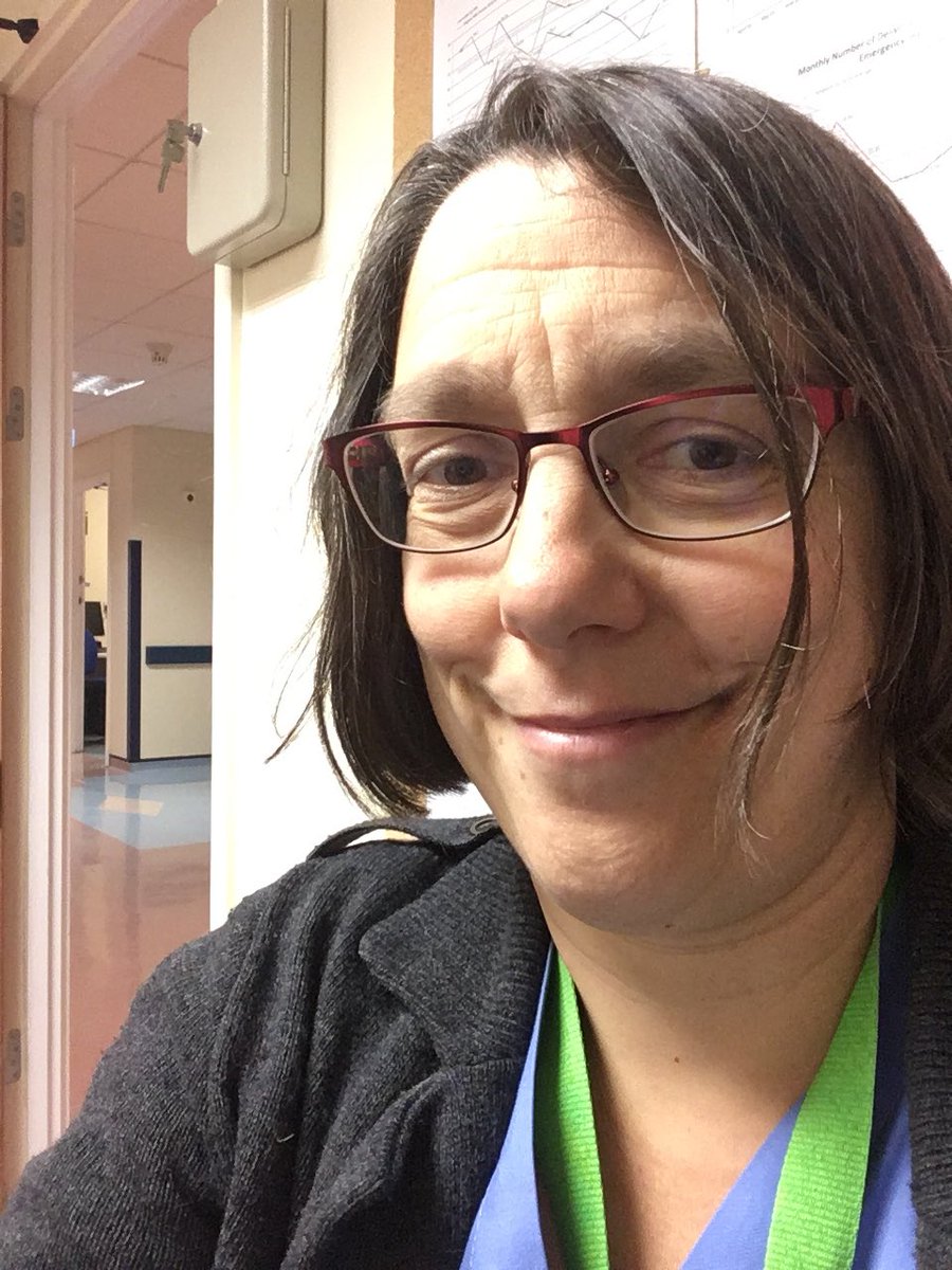 FWmaternity's tweet photo. #ObsOnCall today hello to all my fellow #MatExp weekend workers https://t.co/kewtTcW6Q3