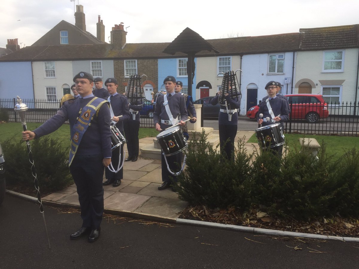 <a href="/2433AirCadets/">2433 Squadron</a> at St Andrews Christmas Fair. A bit of playing in the winter sun then first mince pie of the year! yum #withspirit <a href="/ComdtAC/">Commandant RAF Air Cadets</a> <a href="/RegComdtLASER/">RC LASER</a> <a href="/aircadetslaser/">Air Cadets LaSER</a> <a href="/Kentaircadets/">Kent Wing Air Cadets</a> <a href="/LondonFire1666/">Worshipful Company of Firefighters</a>
