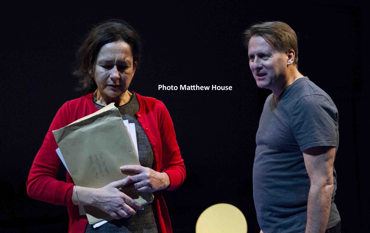 TLTreviews's tweet photo. Red Light for a psychotherapist fighting for her career &amp; marriage in The Secondary Victim @ParkTheatre https://t.co/YfbrE39yG7 @TheatreBlogRT #LDNTheatreblogger @tygermonkey https://t.co/alcUMo0h6o