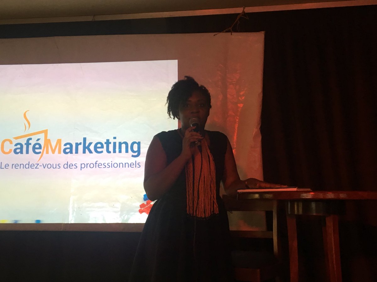 MeetCom_'s tweet photo. #cafemarketing la Directrice de XPertiz Consulting présente l'entreprise organisatrice la formation. https://t.co/b7wHWMbHq9