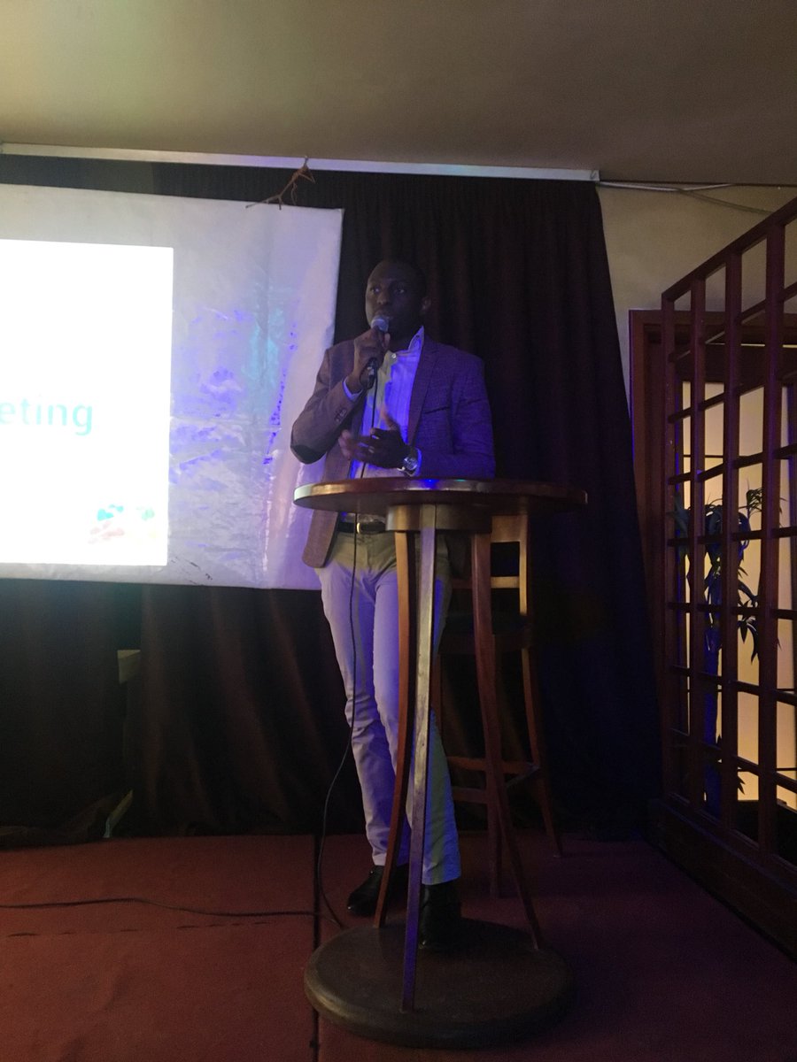 MeetCom_'s tweet photo. Wilfried-Arnaud KREMAN parle des principes clés pour un #marketing réussi. #cafemarketing https://t.co/giVI6chxd7