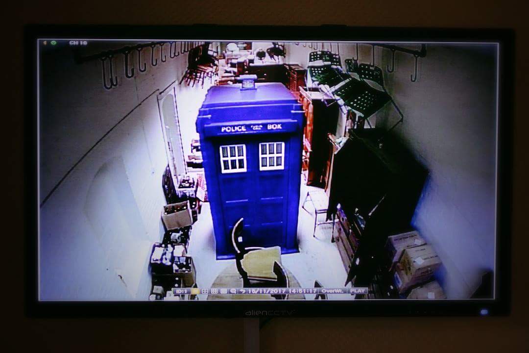 Jason_C_Onion's tweet photo. Hello @kent_police @Kent_999s 
There's a Police Box illegally parked in #Canterbury at @tcag2 CCTV footage looks like #HerneBay #TARDIS
I'd like to ensure it disappears Wednesday please. 
The evidence of the good it is causing is overwhelming.
Lot - 999 💙
https://t.co/O9WwVIWOMK https://t.co/uXU0F3Xzr4