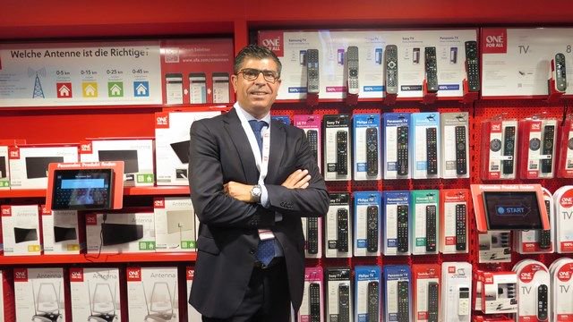 electroimagen's tweet photo. Entrevista a Eduard Reinés, director general de @oneforall_es Iberia: https://t.co/PH5hJ4sICN https://t.co/U2pxad70el