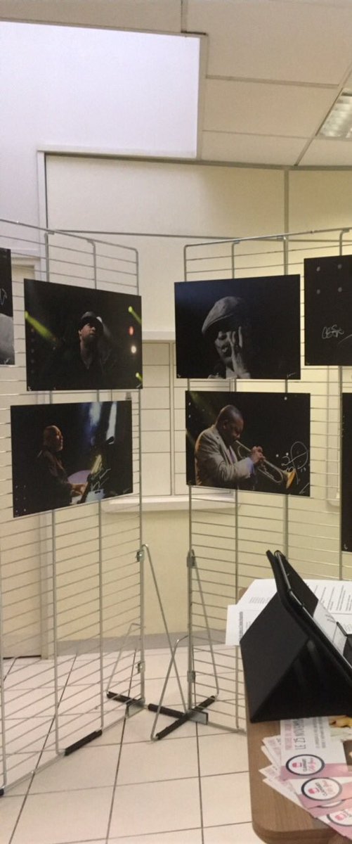 halle_melanie's tweet photo. #BNPParibas #Clamart  @Notre_Clamart @NattesA #proximité #nosclientsontdutalent #expojazzal'ame https://t.co/OPEsoAEMdq
