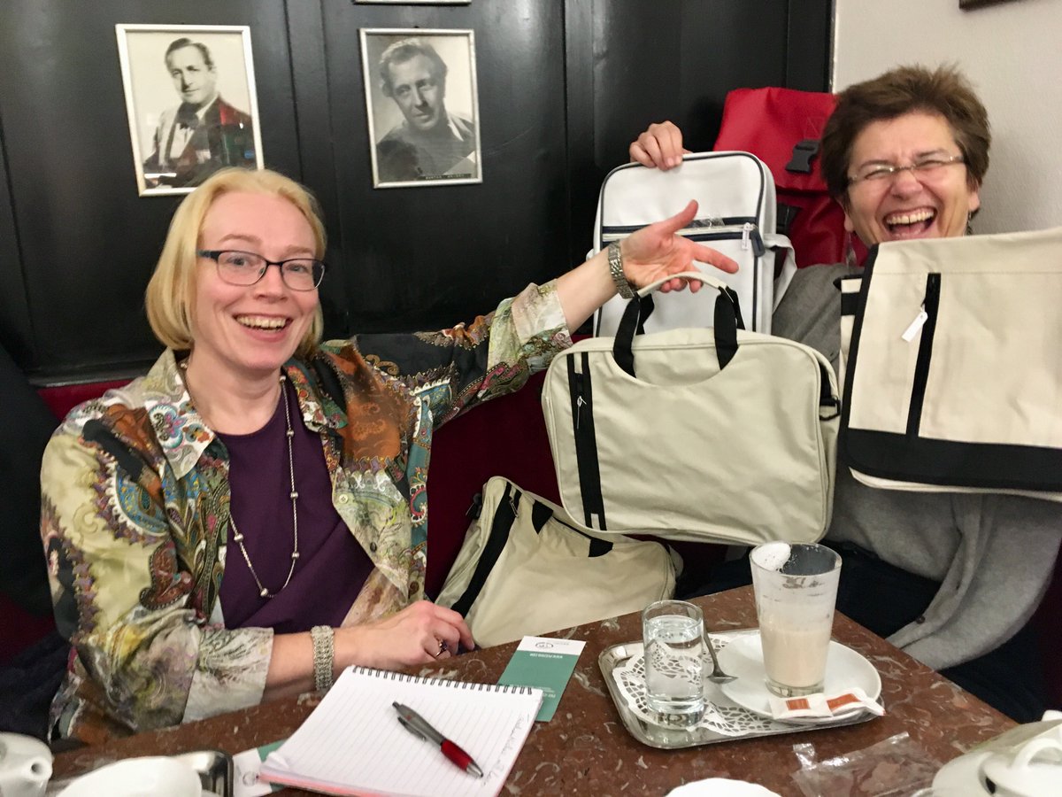 PCE2018_Vienna's tweet image. Yet another working night for the Organizing Committee