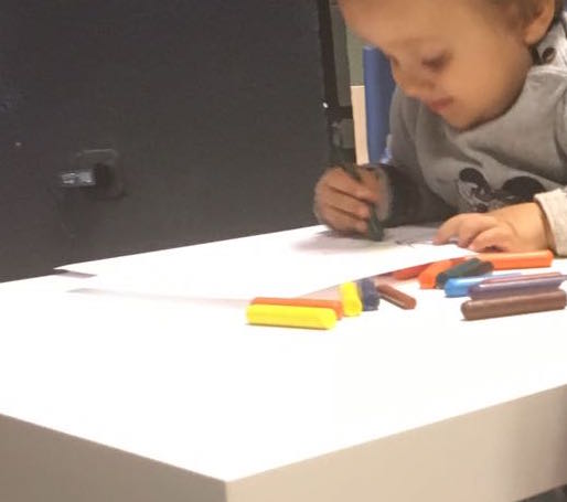 isaacusan's tweet photo. Este #hackathonGetafe es de 0-99 y se #prototipa hasta en el #rinconinfantil #Happyhacking https://t.co/5SEGmAwBw5