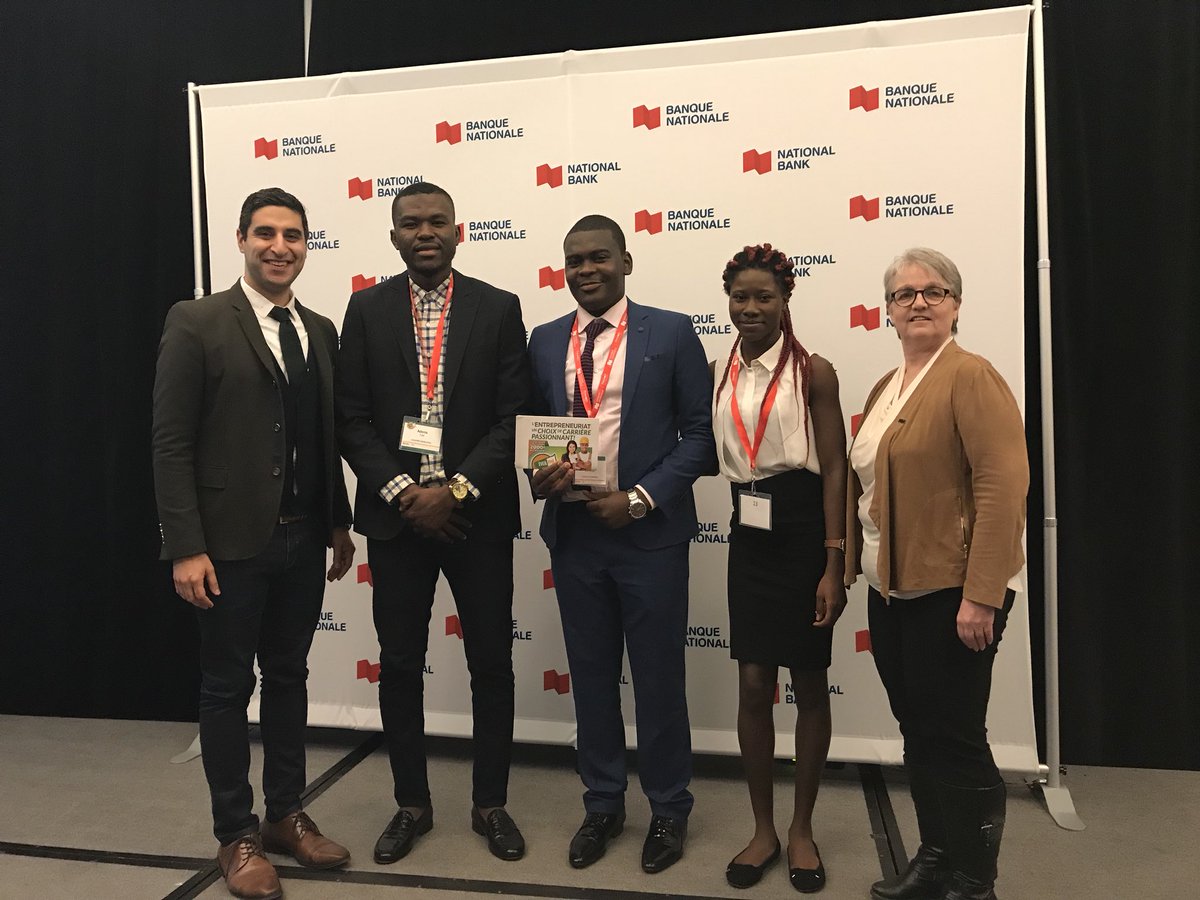 ThomasRaffy's tweet photo. Bravo à tous les gagnants du concours @EveilPME ! Cest un plaisir de voir l’esprit entrepreneurial parmi si tant d’étudiants. Bravo à @NancyGodin, @Johanne_rdeeNB et l’équipe du @RDEENB pour l’organisation de ce superbe événement, et merci aux partenaires financiers. https://t.co/04h86d460j