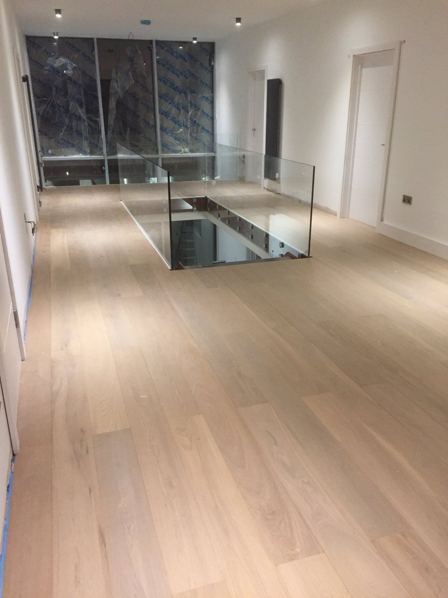 ashworthchippy's tweet photo. It’s all about attention to detail 👌🏻 #finishingtouches #northforeland #carpentry #dustmonkey #woodwork #ashworthcarpentry https://t.co/XJ1Iujvqko