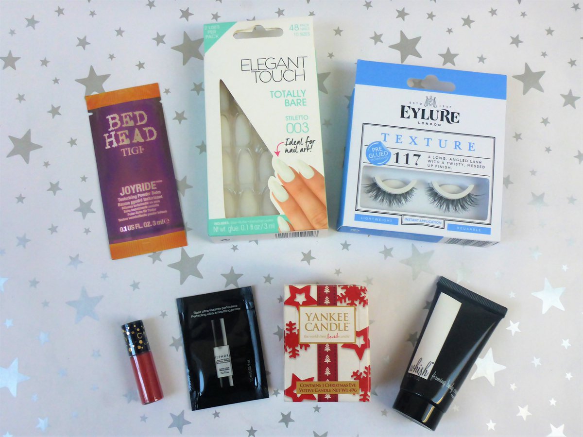 LeighleeGB's tweet photo. #Christmas #giveaway follow @LeighleeGB and retweet to #win this box of goodies ends 10th Dec 2017 #bbloggers https://t.co/Ug6mFuSZls