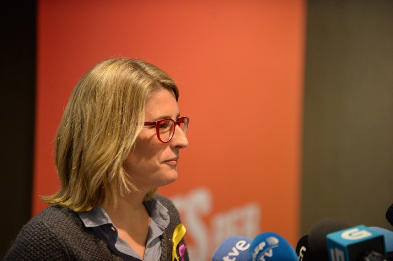 ▶️ <a href="/elsa_artadi/">(((Elsa Artadi))) 🎗</a>: "Presentem la candidatura, però sabeu que no hi som tots. No hi són <a href="/jordisanchezp/">Jordi Sànchez</a>, <a href="/jorditurull/">Jordi Turull i Negre</a>, <a href="/joseprull/">Josep Rull i Andreu</a>, <a href="/quimforn/">Joaquim Forn</a>, <a href="/txellborras/">Meritxell Borràs</a> i <a href="/lluisguino/">Lluís Guinó Subirós</a>. Són persones que ens estimem i que fan un gran servei al país"

#JuntsXCat