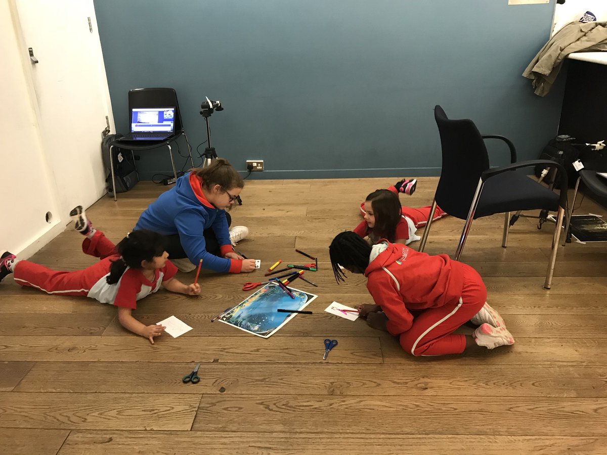 RviewBrownies's tweet photo. At @BFI with the Rainbows, making their cast and set ready for filming their own animations! @ThamesDivGG @Guiding_LaSER #HatsOffToRainbows @guidingkentwest @girlguiding https://t.co/ku1e7vzjHG