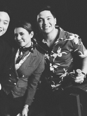 viceryllevirus's tweet photo. #MissUniverse #Philippines https://t.co/rle38U3bxF