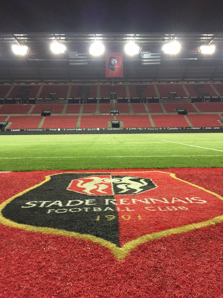 agencemrloyal's tweet photo. Votre selfie vue du ciel ? C’est ce soir au @staderennais avec @orange et @agencemrloyal ! #enjoywithorange #event #eventprofs #mrloyal https://t.co/KO4rotI9g8