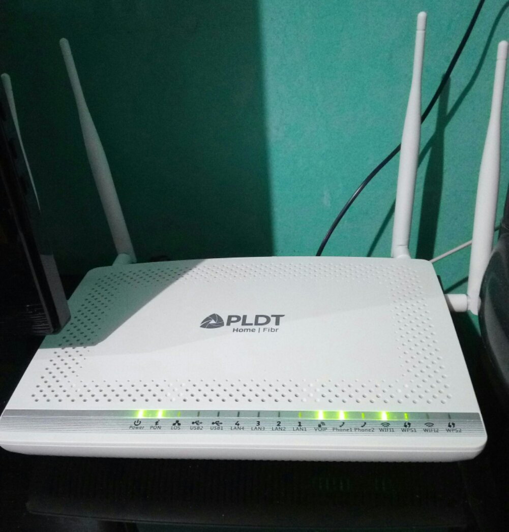 BossMommay's tweet image. Yey! At last upgraded na from #Smartbro Ultera to #PLDT Home Fibr after 5 years with Smartbro hehe. 😁
In 3 days lang installed na. 👌
Free 50 mbps pa in 3 months. 😍