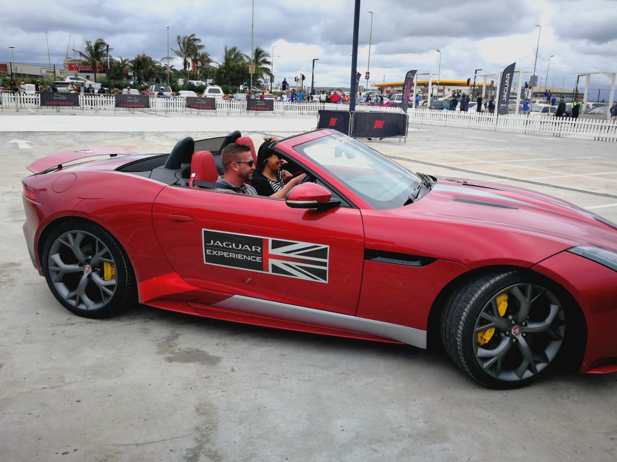 SharonBlinki's tweet photo. #TwoIconsTour #ballito #amazing experience #Jaguar #F-Type #drifting https://t.co/qxDd5Z3Uy4