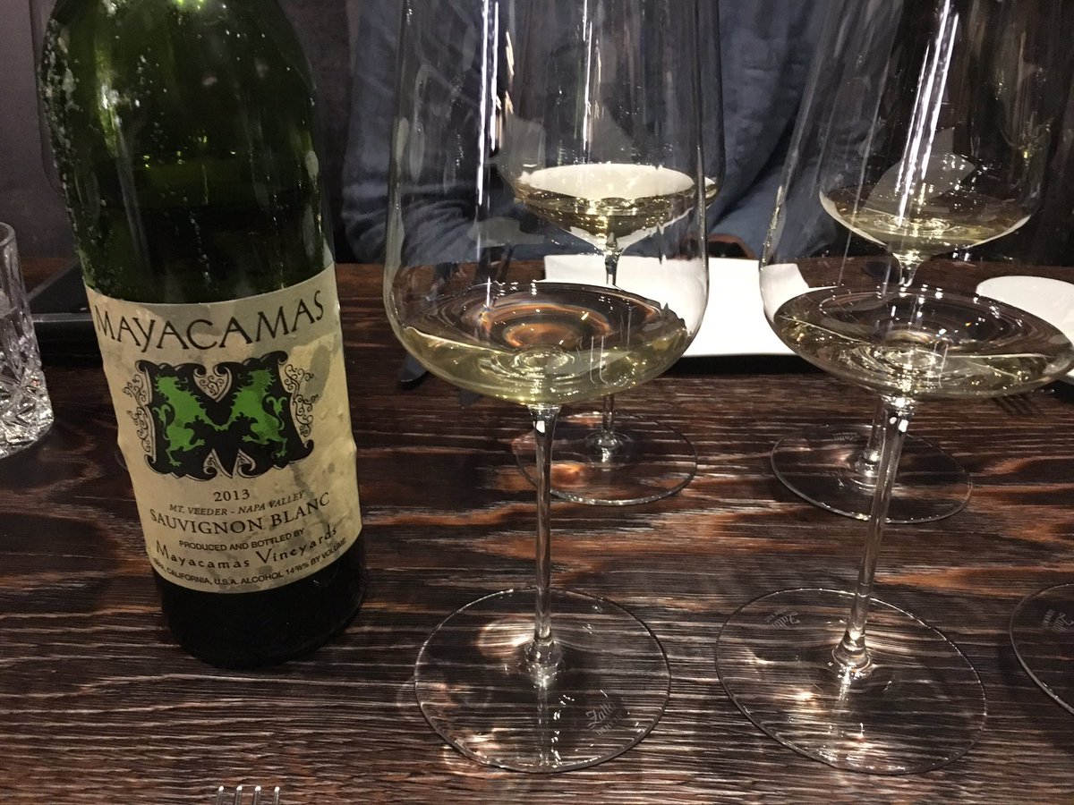 NapaWineSchweiz's tweet photo. Wine &amp; Dine with Braiden Albrecht of MAYACAMAS VINEYARDS at NapaGrill in Zurich
#NapaValley #winelovers #wine #wein #vino #vin #fabcab https://t.co/5pAmcFrq9p