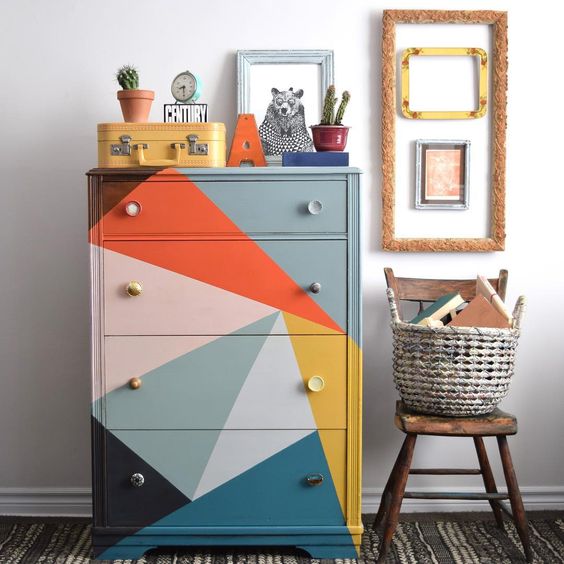 LovDock's tweet photo. All you need is a colorful wooden #cabinet.Really love it.And maybe can put it on the #bedroom.
More wonderful and high-quality cabinets HERE>>https://t.co/mhPAwFT4OD.
(pic from @POPSUGAR)

#design #designidea #decor #apartment #bedroomdetails #furniture #wooden #storage #shelf https://t.co/qrekot8kXa