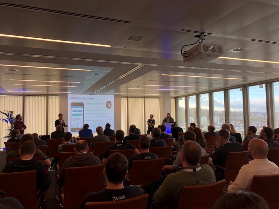 BlockInfinityKA's tweet photo. #blockinfinity presenting at #hackquarter #DebekaHQ https://t.co/w7wcKEaYOP