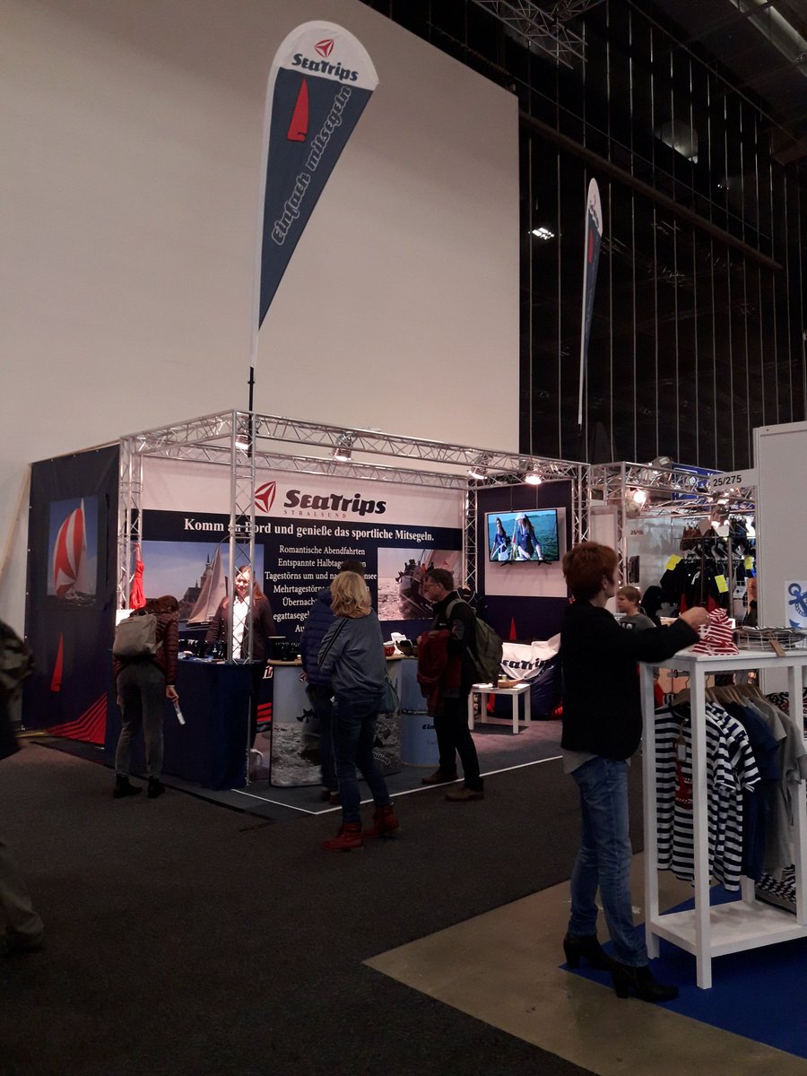 SeaTrips_HST's tweet photo. #SeatripsSYEnjoy heute #mitsegeln am 2. Messetag , die Sitzsäcke sind endlich da. Wir stehen in Halle 25, Stand 165 für Euch auf der Boot &amp; Fun in Berlin, schaut vorbei #Hiddensee #Rügen #wirsindinsel #reisebericht #Ostsee #Ostseecharter #80WW #81WW https://t.co/FCorp4AFNg