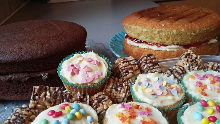 roathlanterns's tweet photo. There'll be some delicious cakes and drinks available to keep you going at this afternoon's lantern workshops, including amazing brownies donated by @AlexandersCard Thanks Harriet's mum for making them! https://t.co/3pQDAwxe5z