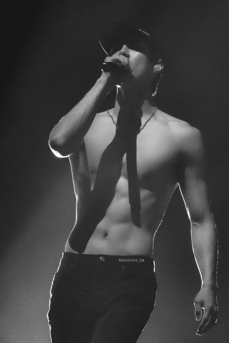 Exo Sehun Abs Gifs Search Exo Abs Kai Exo 2020