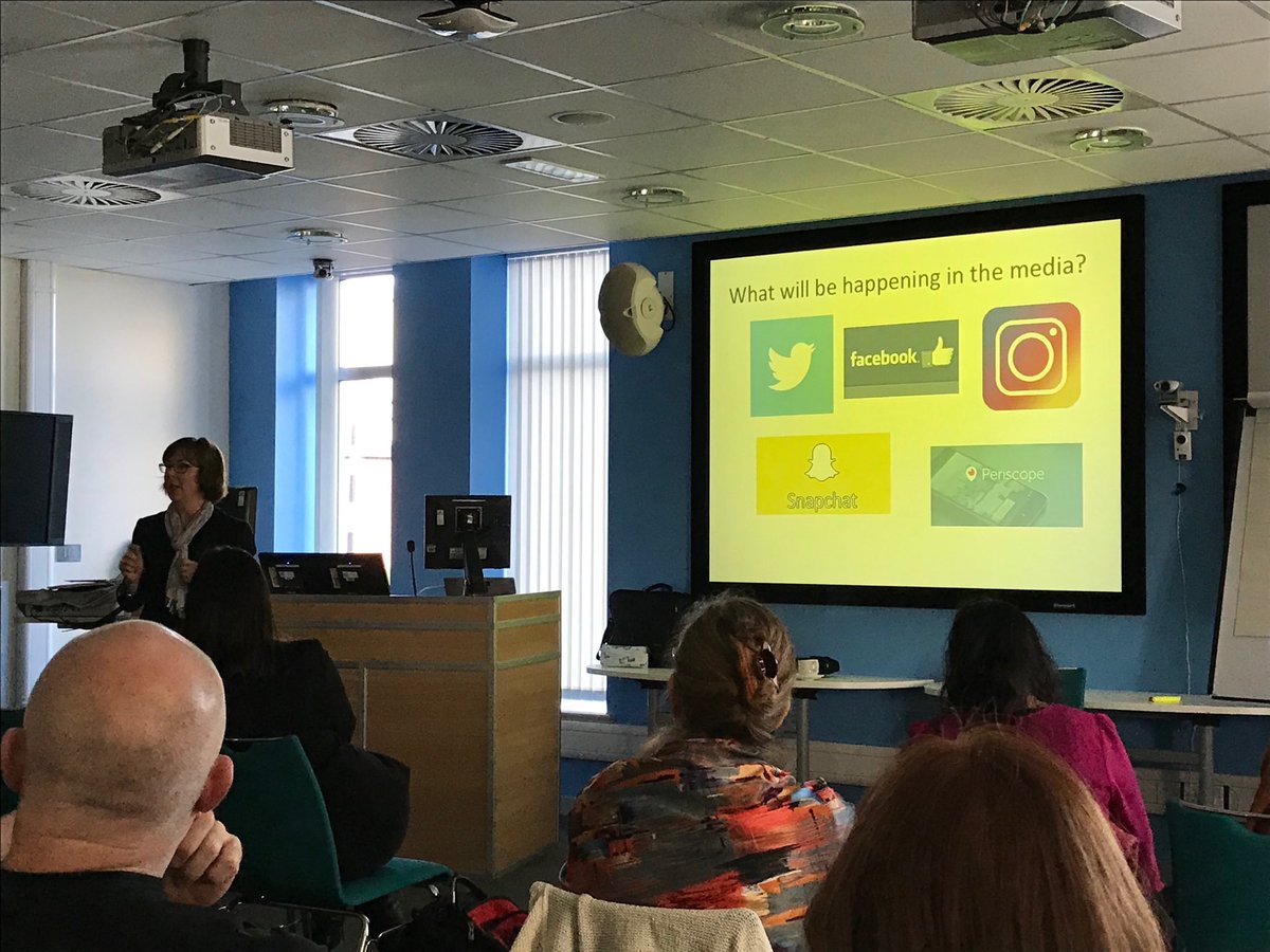 neilhamlyn's tweet photo. Media input at MAGIC Lite #LRFDCIOS. Captivated audience. Just proving the Twitter theory. https://t.co/ZkiKbzWE5D