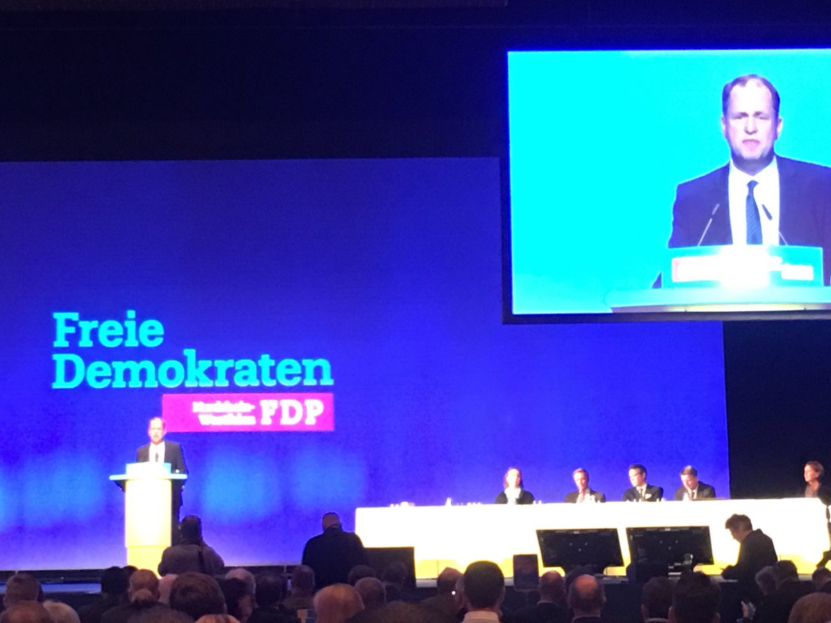 Uckrow's tweet photo. Wir werden um jede einzelne Förderschule kämpfen, verspricht  @fdp_nrw Vize @JoachimStamp #ltp17 #FDP https://t.co/GzxnVqheml