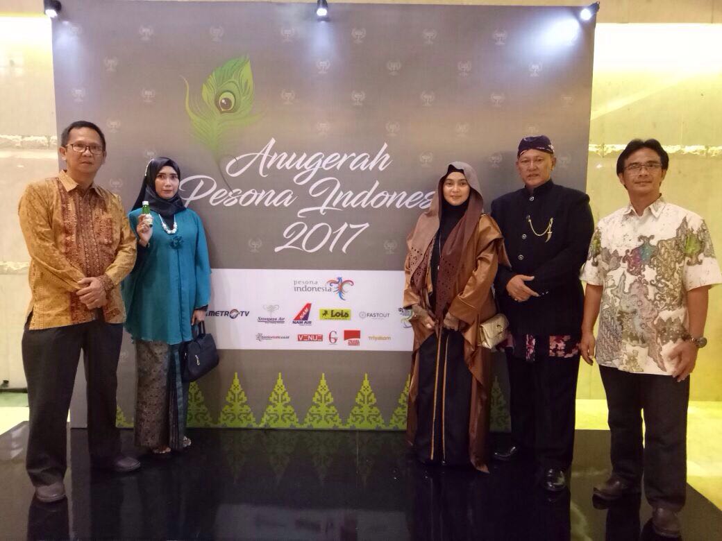 rositaaonly's tweet photo. #APIaward2017 #AnugerahPesonaIndonesia #genpikuningan https://t.co/KFVYuhKvE6