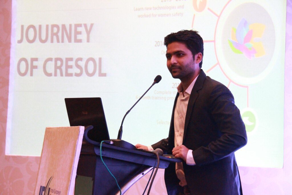 Wsafetyapp's tweet photo. Founder of @Wsafetyapp, Discussing about @cresolteam and wsafety app.
Cresol https://t.co/fqhRkgXK75. #startup #mobileAppDevelopment #websiteDevelopment #ProductDevelopment #Bhopal #STPI @Wsafetyapp @cresolteam @nstomar @stpiindia @Omkar_Raii @varma_ravii @SandeepNair17 https://t.co/JRh804oVnk