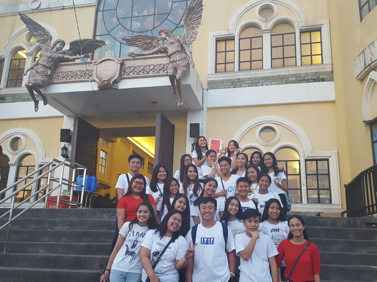 Teeeyang's tweet photo. Advent Recollection 💜
#impriceless #ChooseHappiness #GiftUnwrapped #VHSYMAdventReco https://t.co/YsfqWWm5xy