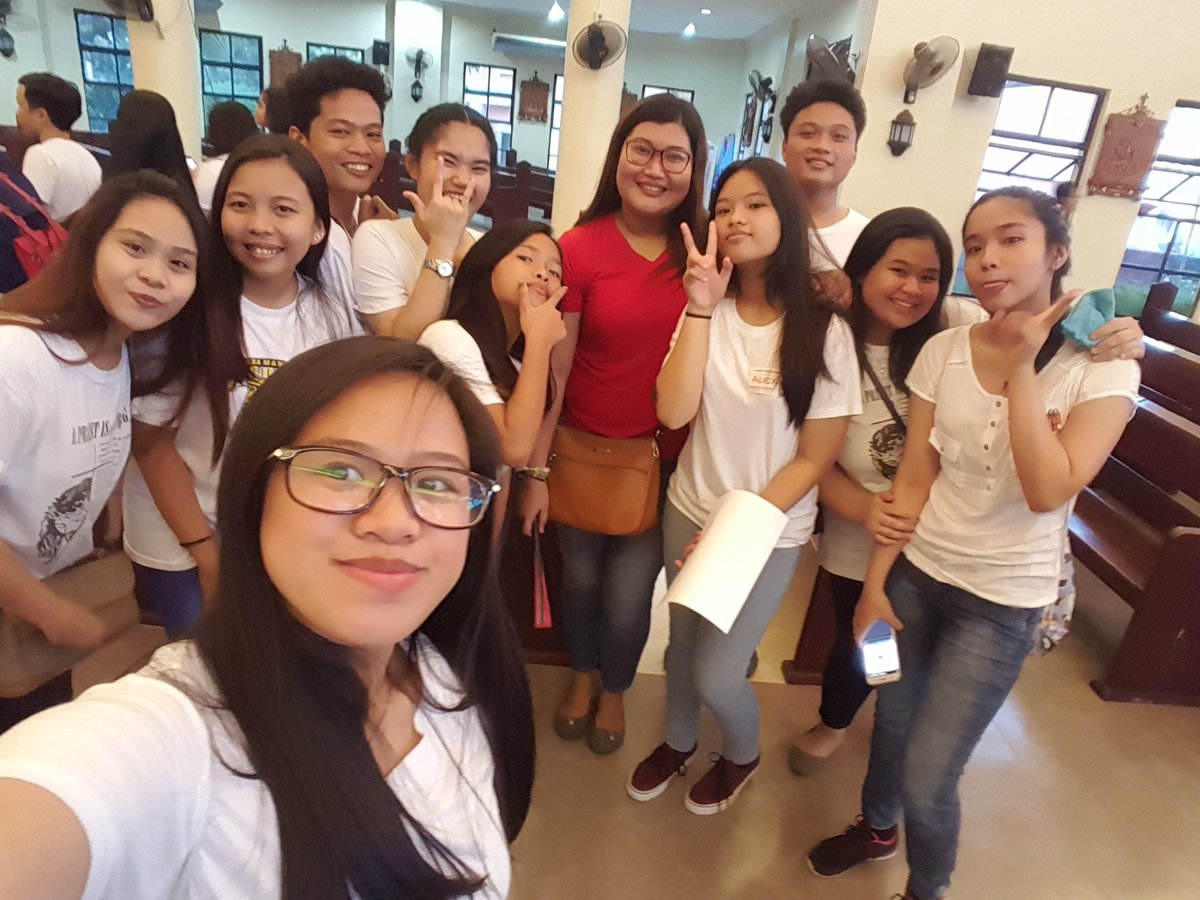 Teeeyang's tweet photo. Advent Recollection 💜
#impriceless #ChooseHappiness #GiftUnwrapped #VHSYMAdventReco https://t.co/YsfqWWm5xy
