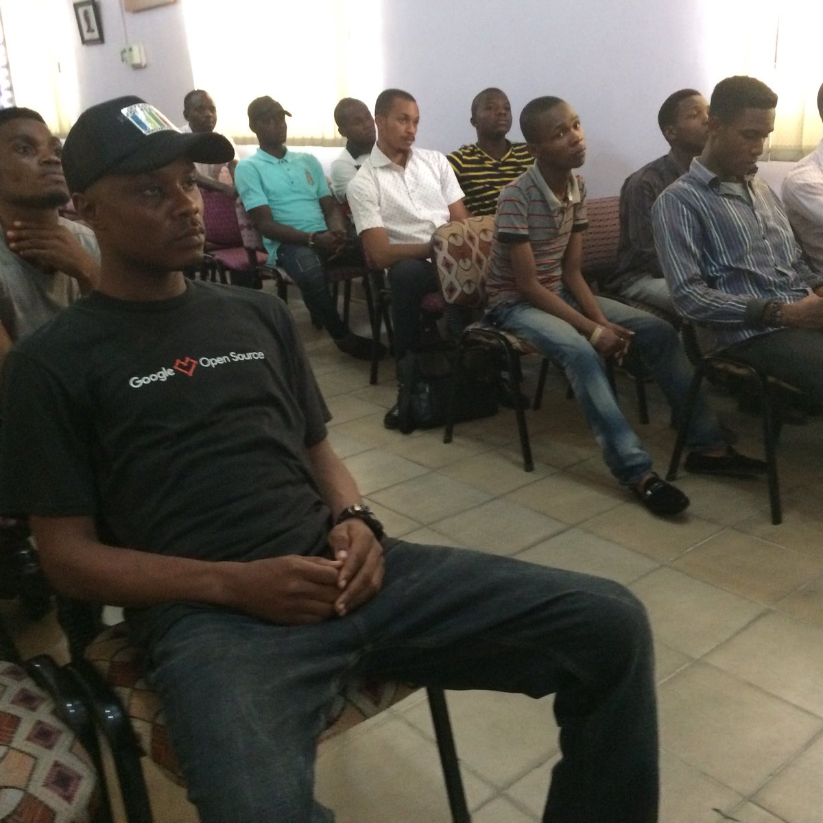 KSIHub's tweet image. Happening Live at the Ken Saro-Wiwa Innovation Hub. #OpenSourcePH Community Meetup.
Skype Session with: Walter Bender, Co-founder & Director of MIT Media Lab.
#KSIH