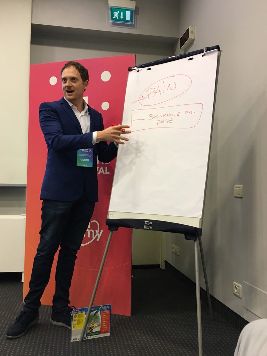 mktrsacademy's tweet photo. È importante #segmentare il target e personalizzare la comunicazione in base a comportamento e preferenze #MF17 https://t.co/K3wfCtERa8
