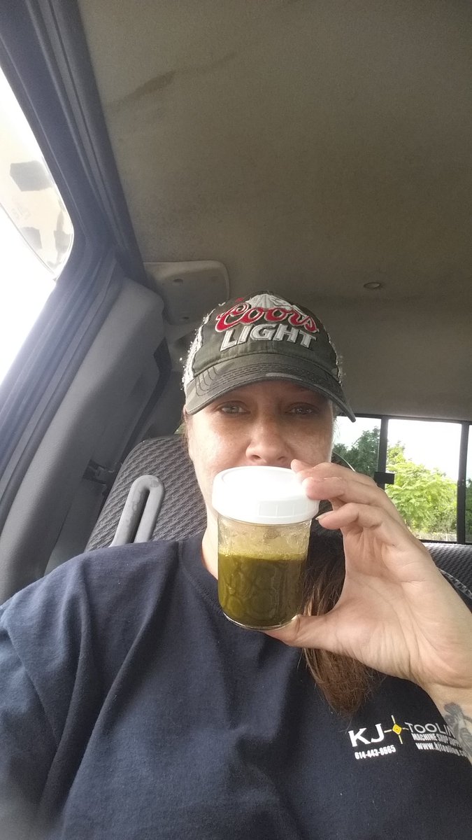 ShariLynn872's tweet photo. 4 years clean with no relapses, NOT ONE, thanks to #kratom
4 years with a good, clean life.
4 years no overdoses.
4 years not searching for illegal relief for my intractable chronic pain.
4 years of HAPPINESS &amp; LIVING.
#KratomSavesLives
#KeepKratomLegal
#iamkratom https://t.co/cGJKOeKIyK