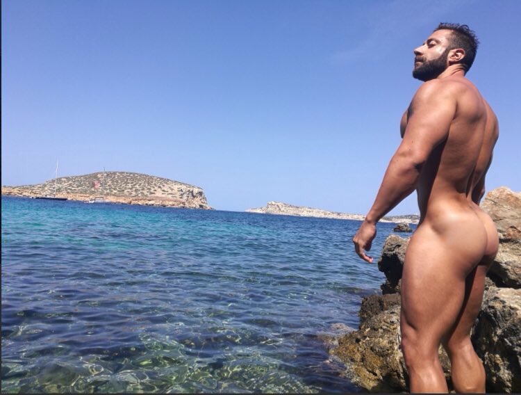 FansValentinoM's tweet photo. Disfruta del contenido 😈 MÁS HOT 😈 de @ValentinoMedici en https://t.co/OFalb5ryyw 😏💦🔥 https://t.co/7nxkSmKsDl