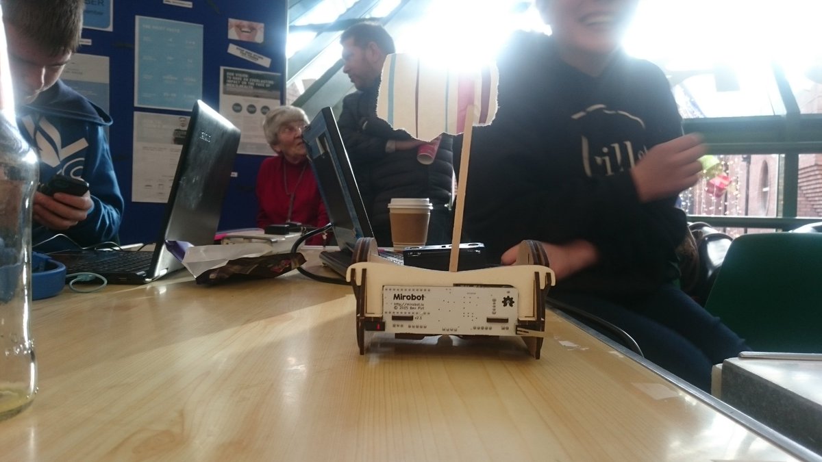 hackmakecode tweet media