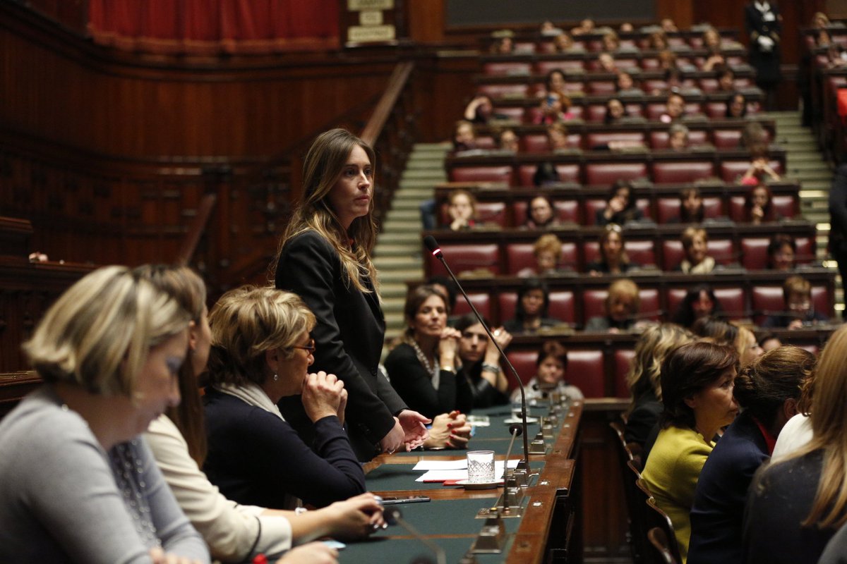 Montecitorio's tweet photo. .@meb: "Il mondo non può rinunciare a metà delle intelligenze ma per incidere le donne devono sentirsi libere. Di crescere senza essere attaccate sui social media. Di vivere propria sessualità senza essere giudicate. Di lavorare serene e tornare a casa senza paura" #InQuantoDonna https://t.co/sQVenK6Jxa