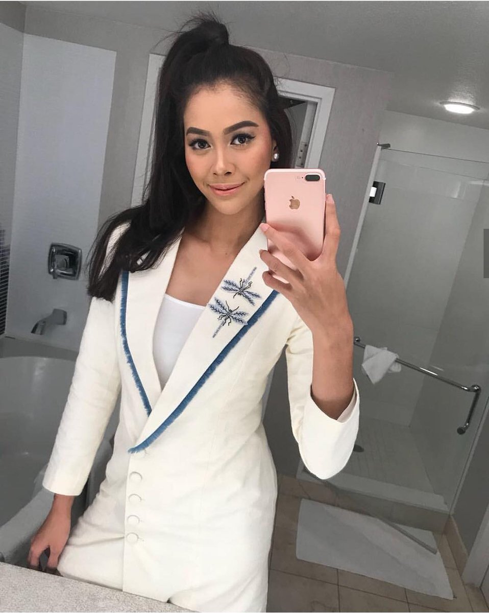 Ini foto bunga jelitha termanis #MissUniverse #indoensia