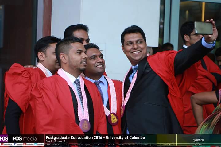 Janakausl's tweet photo. Achievement.. with @gemunu #PostGraduateConvocation #UniversityofColombo https://t.co/liBUTgEnqU