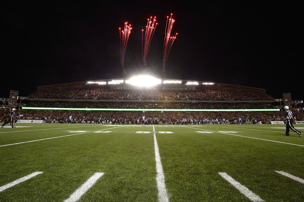 ICYMI: Lots going on at the Grey Cup Festival and we have all the details right here: 1310news.com/2017/11/21/go-… https://t.co/vHG7zWkurB