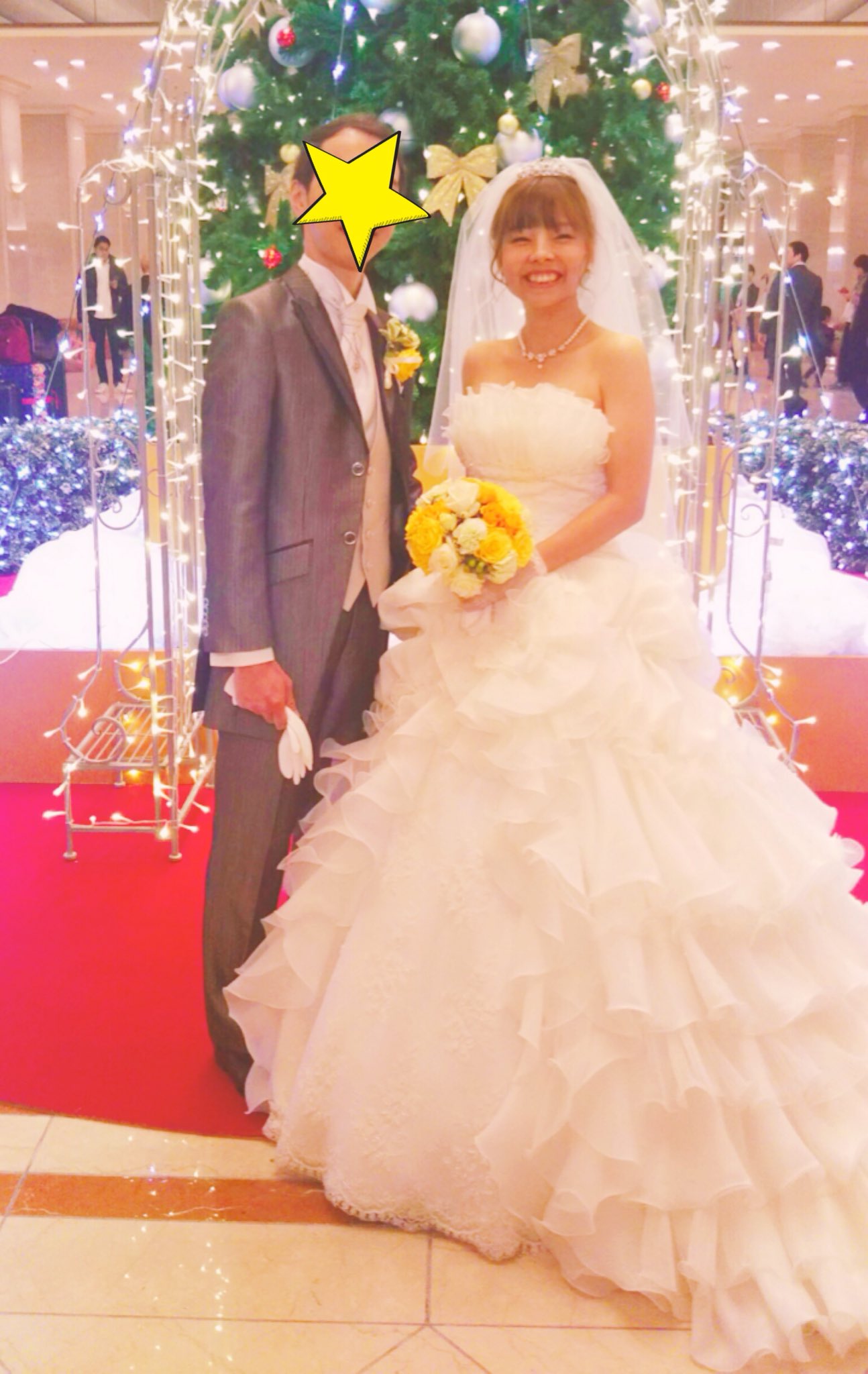 Uzivatel ゆりか新聞 Na Twitteru 一昨日 無事に結婚式 をしてきました びっくりするくらい全てが上手くいって 最高の想い出になりました 式では身重の中 旦那リクエストでピアノを弾きながらaikoのキラキラを熱唱 旦那はドラム担当 自分よう頑張った 両親へ