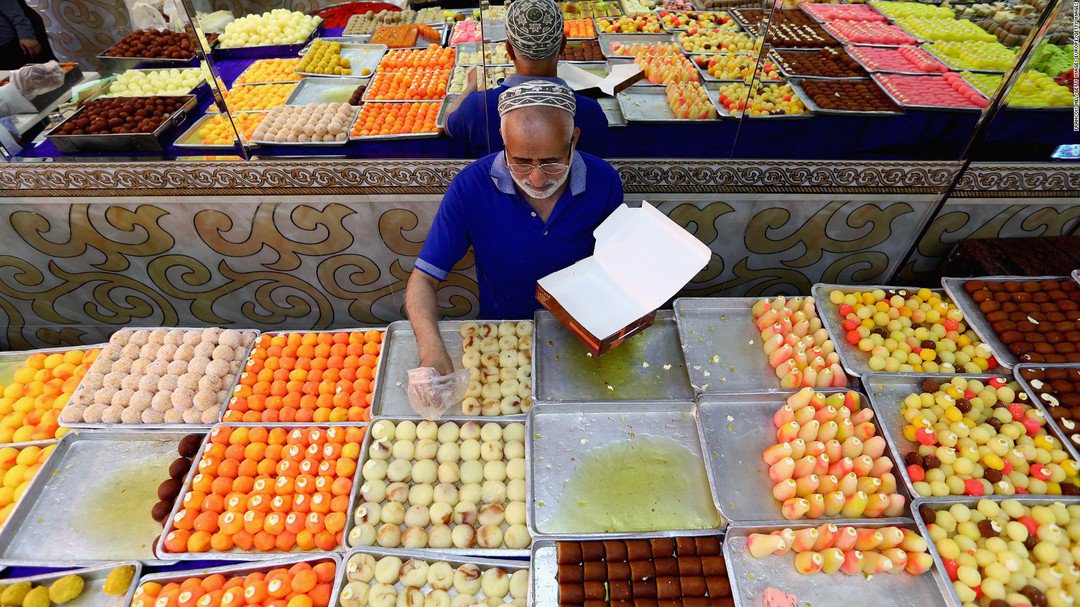 Must2GoDubai's tweet photo. The best sweets you can buy in the streets of old Dubai
#Dubai #dubaisweets #dubaifoodie #must2try #MUST2GO https://t.co/0QOxYYH6c1