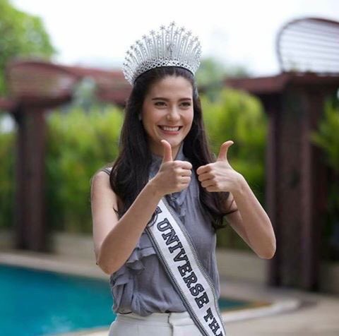 political_drama's tweet photo. อย่าเพิ่งแจกลุงตู่ดีกว่า แจกลุงป้อมก่อนเลย น้ำหนักดี สปอร์ต ปากมหา แจกให้ไปอยู่กะไอ้ผิน ฮาา #MissUniverse #THAILAND https://t.co/bRHGfWZ1os