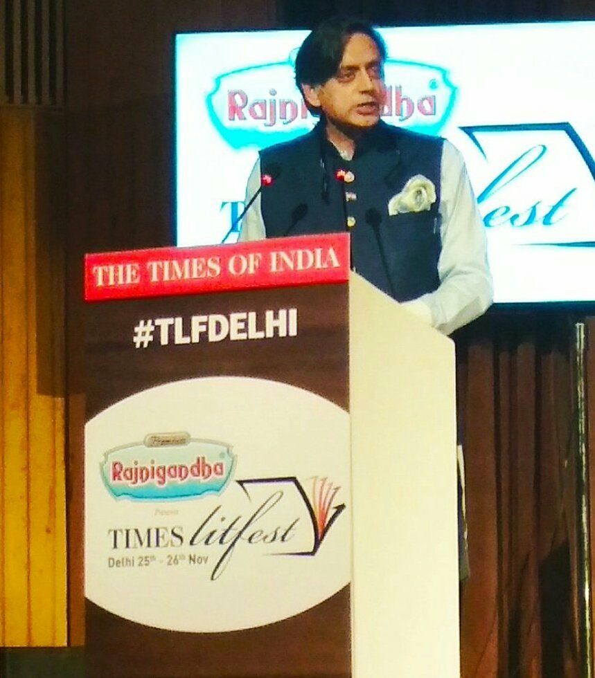 Ques : Where did we liberals go wrong?
<a href="/ShashiTharoor/">Shashi Tharoor</a> : We lost,we became complacent,we thought our ideas were superior &amp; right &amp; we stopped trying.
👏👏
#TLFDelhi