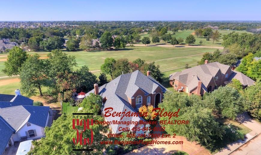 BenFloyd's tweet photo. #OpenHouse
11/26/17 Sunday 2-4PM
Completely Renovated🏌🏼⛳️ #golfcourse view #home located just blocks from @OakTree_CC 6005 LaQuinta #Edmond, #Oklahoma $545,000
📲me, @BenFloyd 405-641-0022 for more info or schedule your private tour. #OakTreeCC #525RealtyGroup https://t.co/v86D2pRHEh